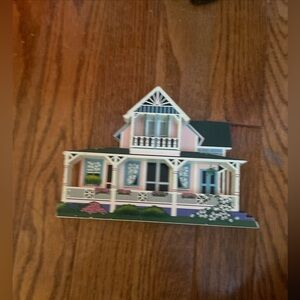 Shelia's Collectibles Houses 1998 Tranquility Oak Bluffs Massachusetts Vintage